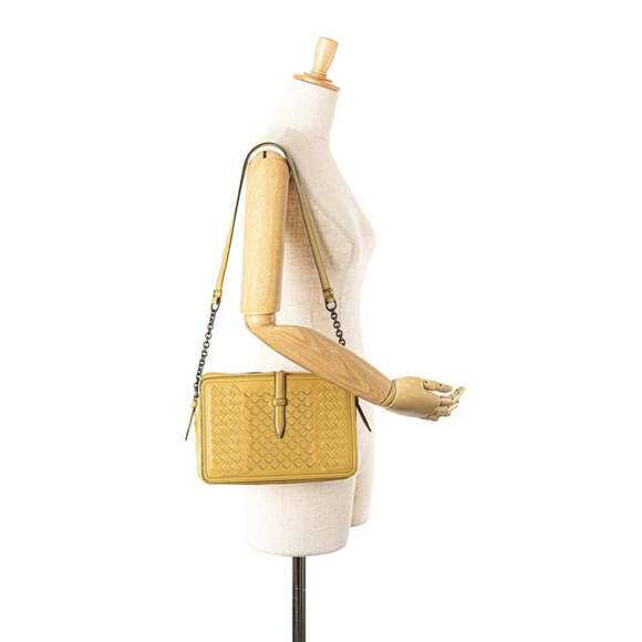 BOTTEGA VENETA Yellow Leather Intrecciato Shoulder Bag